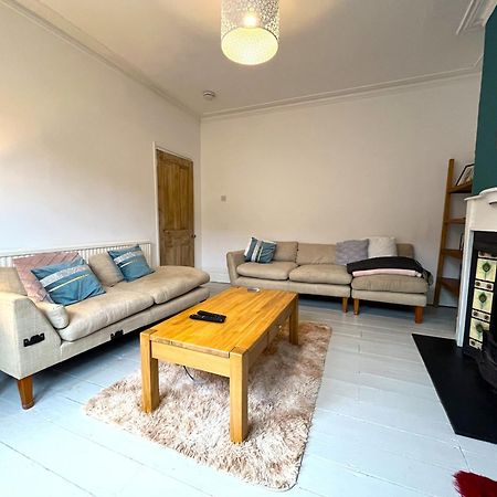 Charming Cottage Retreat With Garden - Sleeps 12 Бристол Екстериор снимка