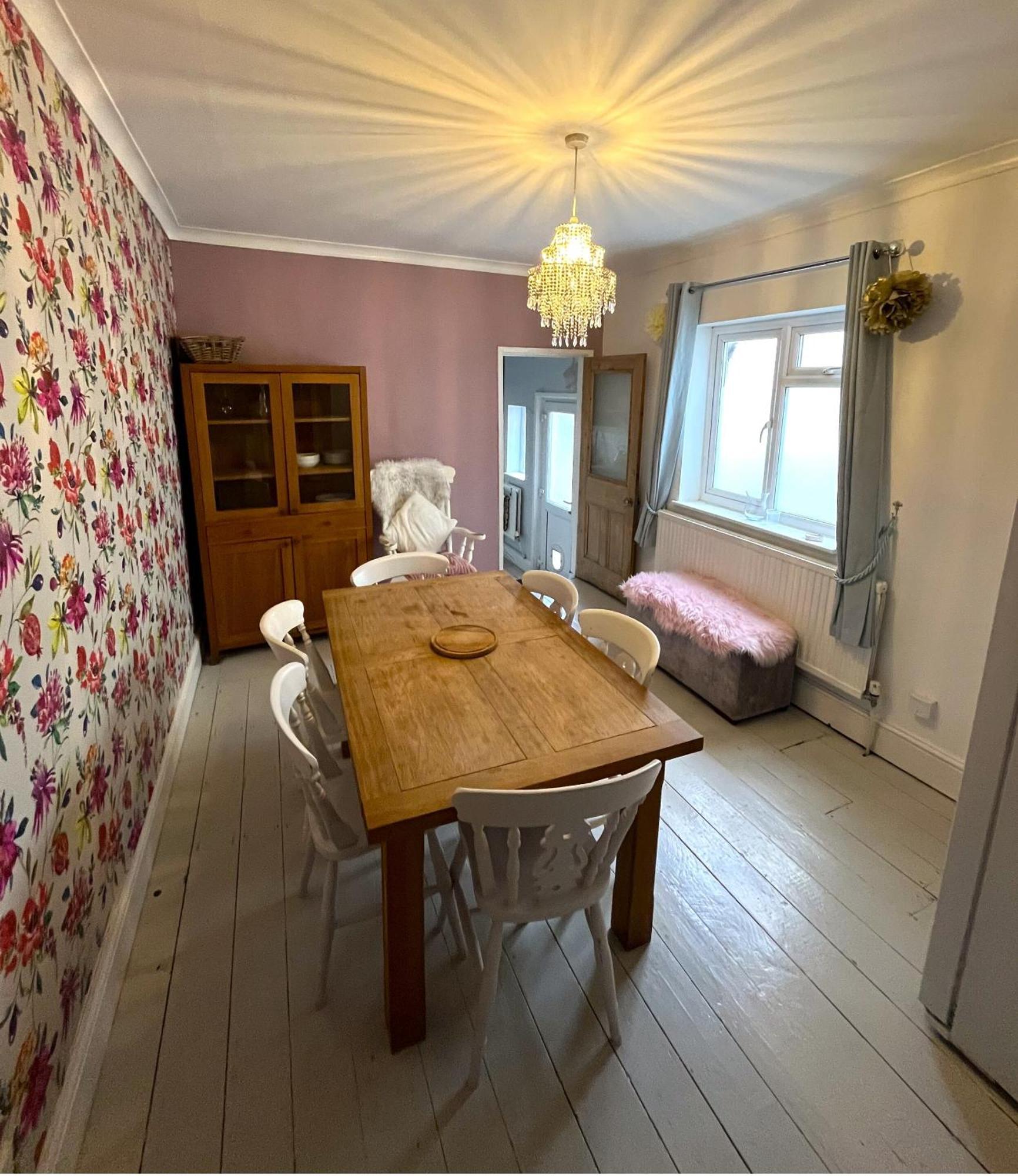 Charming Cottage Retreat With Garden - Sleeps 12 Бристол Екстериор снимка
